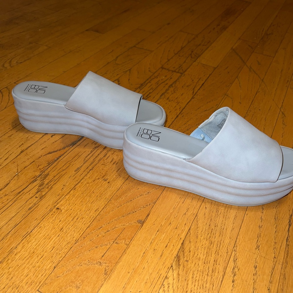Light blue platform sandals, size 7; brand: no boundaries